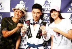 日本娱乐界爆料网,揭秘明星幕后故事